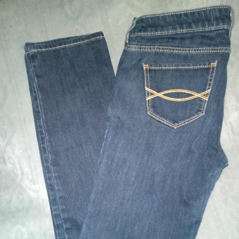 Ambercrombie and Fitch Demin Sz 4 - Picture 2 of 3